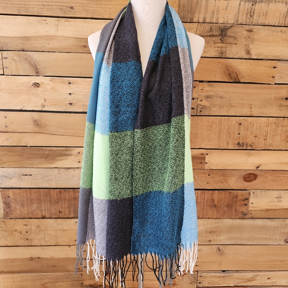NWOT Color Block soft woven scarf in green, grey & turquoise - Picture 2 of 3